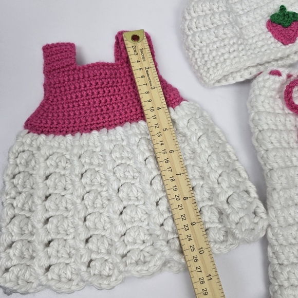 Handmade‎ Girls Matching Strawberry crocheted Set Pink White Baby 0-3 Months - Picture 5 of 8